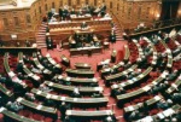 Le Sénat rend hommage aux victimes danoises et égyptiennes, condamne la profanation en Alsace
