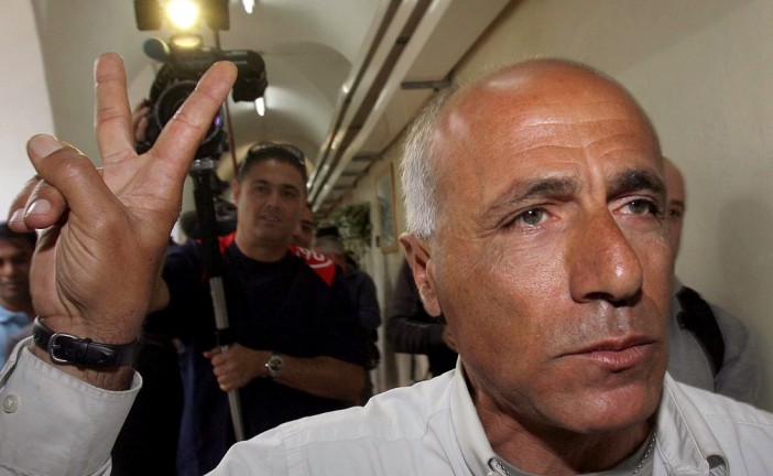 Mordechai Vanunu, reconnu coupable de trahison et d’espionnage a été placé en garde à vue