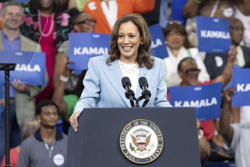 GA_Vice_President_Kamala_Harris_holds_a_campaign_24213738608071-scaled[1]