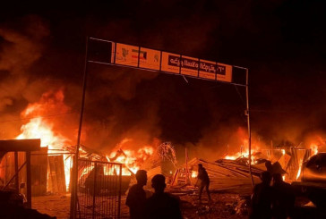 Israël en guerre : l’incendie meurtrier de Rafah aurait été provoqué par des éclats d’obus qui seraient tombés sur un réservoir de carburant