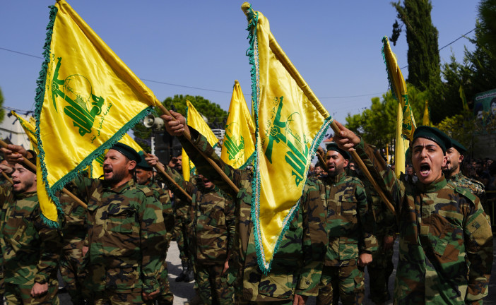 Israël en guerre : le Hezbollah pourrait commencer à se fissurer après avoir subi une vague de désertions dans ses rangs