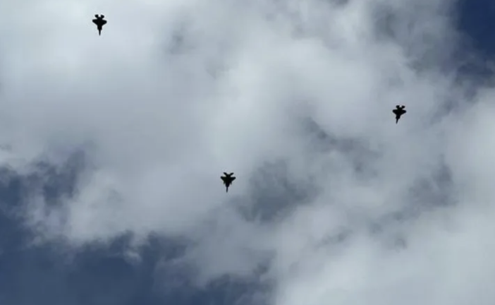 Demonstration de force de Tsahal au dessus des funérailles de Nasrallah à Beyrouth